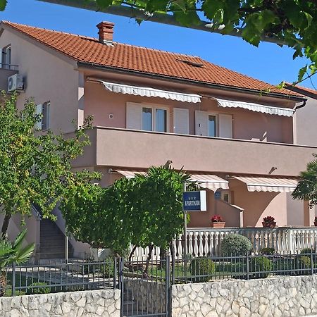 Apartmani Vesna Krk Town Dış mekan fotoğraf