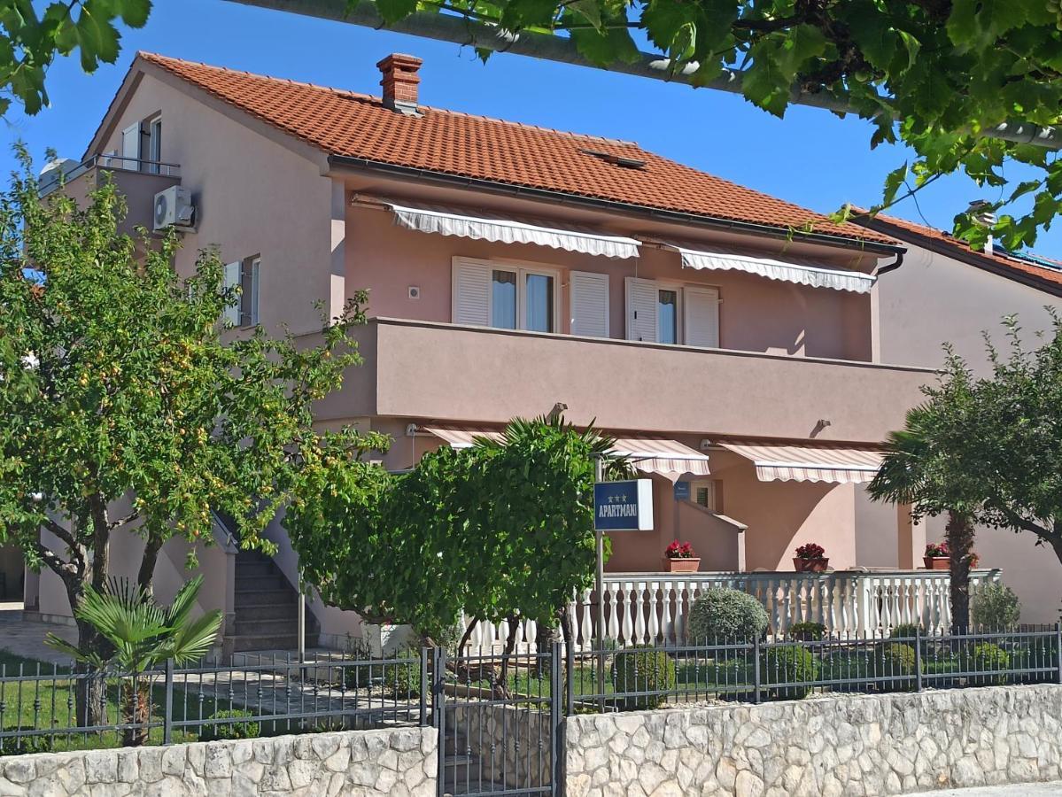 Apartmani Vesna Krk Town Dış mekan fotoğraf