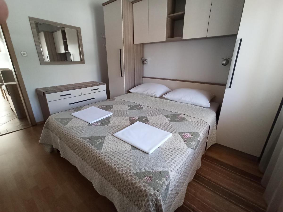 Apartmani Vesna Krk Town Dış mekan fotoğraf