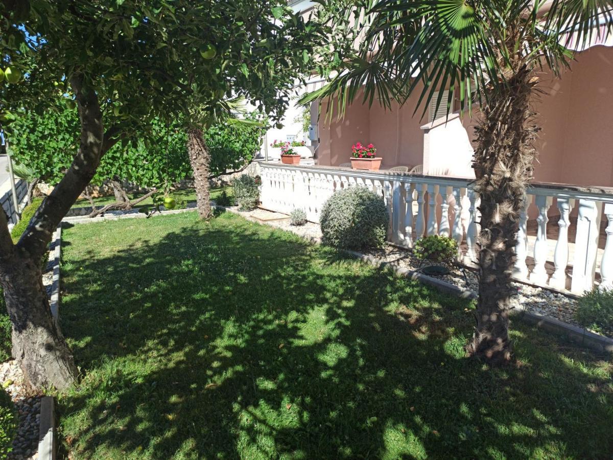 Apartmani Vesna Krk Town Dış mekan fotoğraf