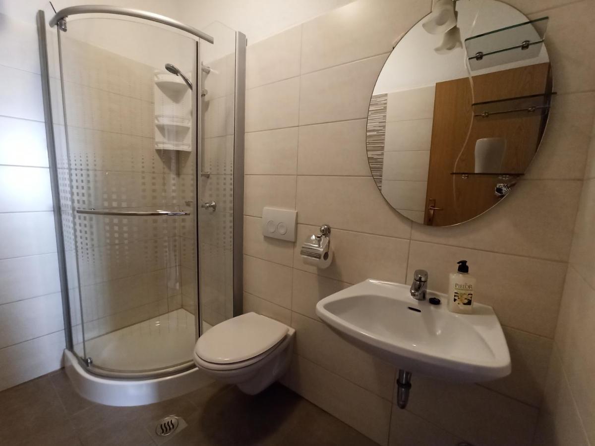 Apartmani Vesna Krk Town Dış mekan fotoğraf