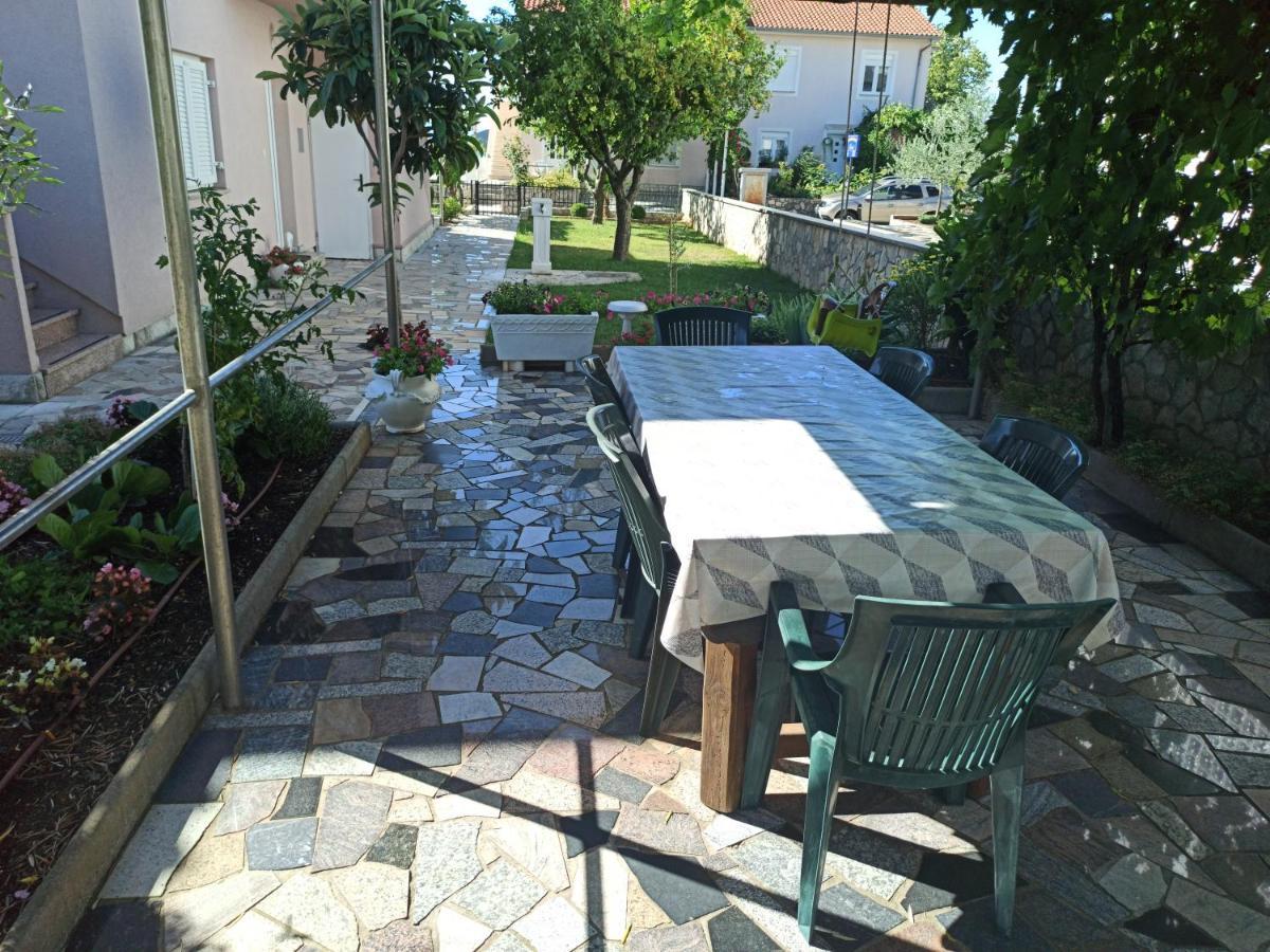 Apartmani Vesna Krk Town Dış mekan fotoğraf