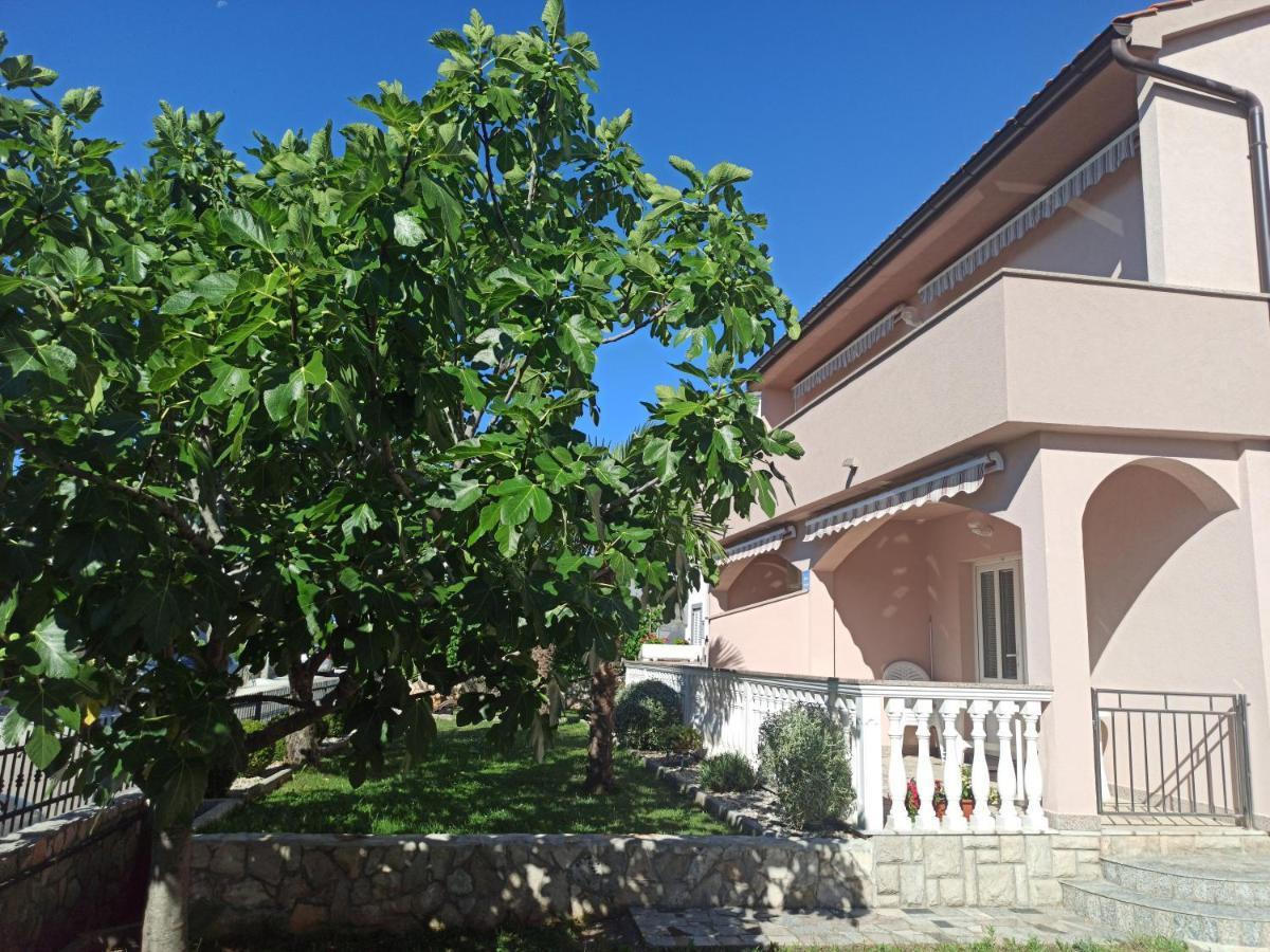 Apartmani Vesna Krk Town Dış mekan fotoğraf